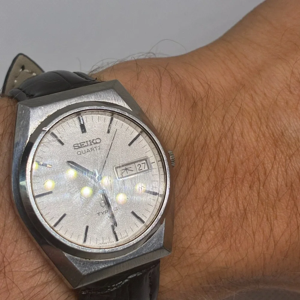 Seiko Type II Quartz Men Watch Silver  Tone 7123-7020 Day Date Leather Strap